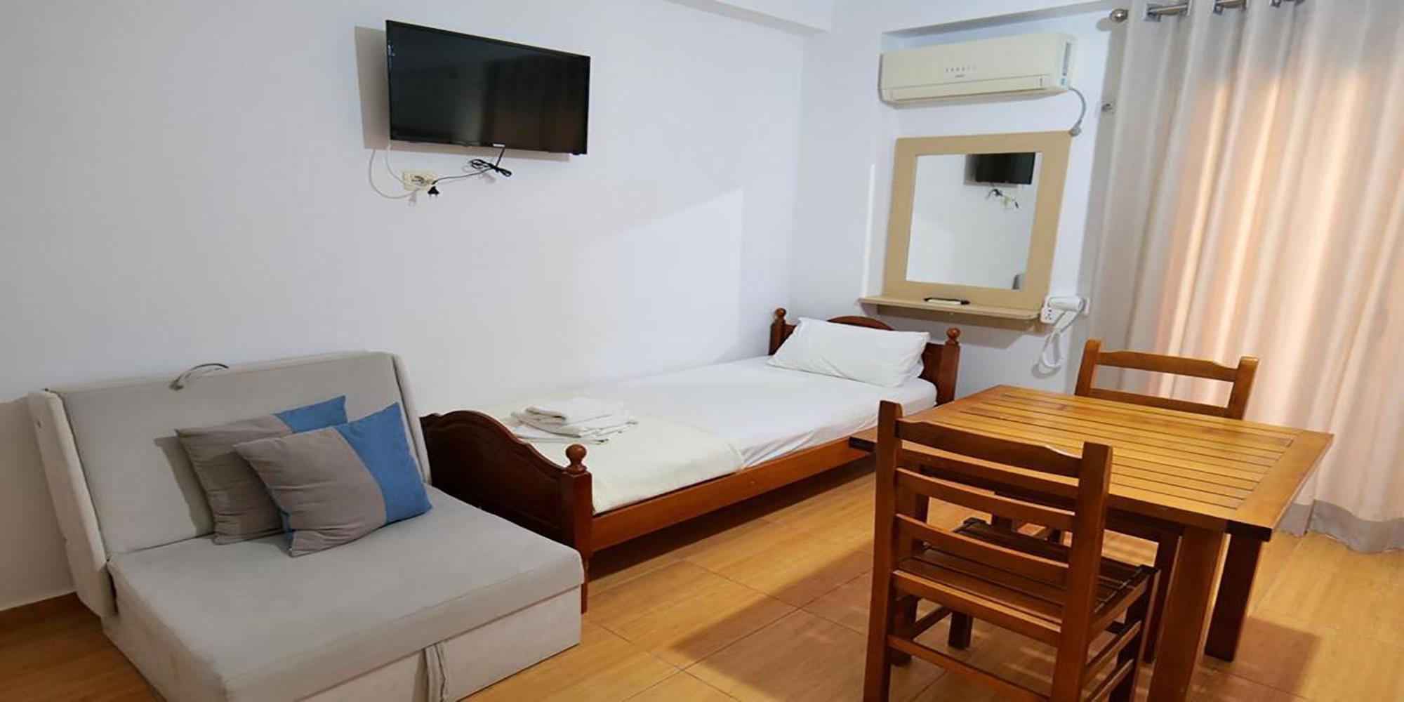 Alex & Sofi Hotel Himarë Exterior foto